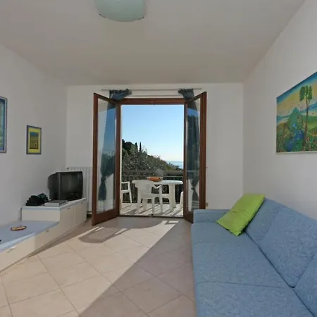 Panoramic Pool View With Parking *